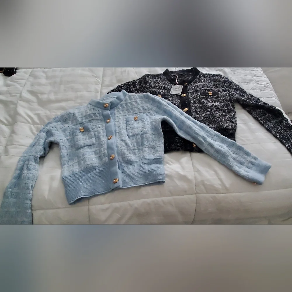 Sweaters - Picture 1 of 5